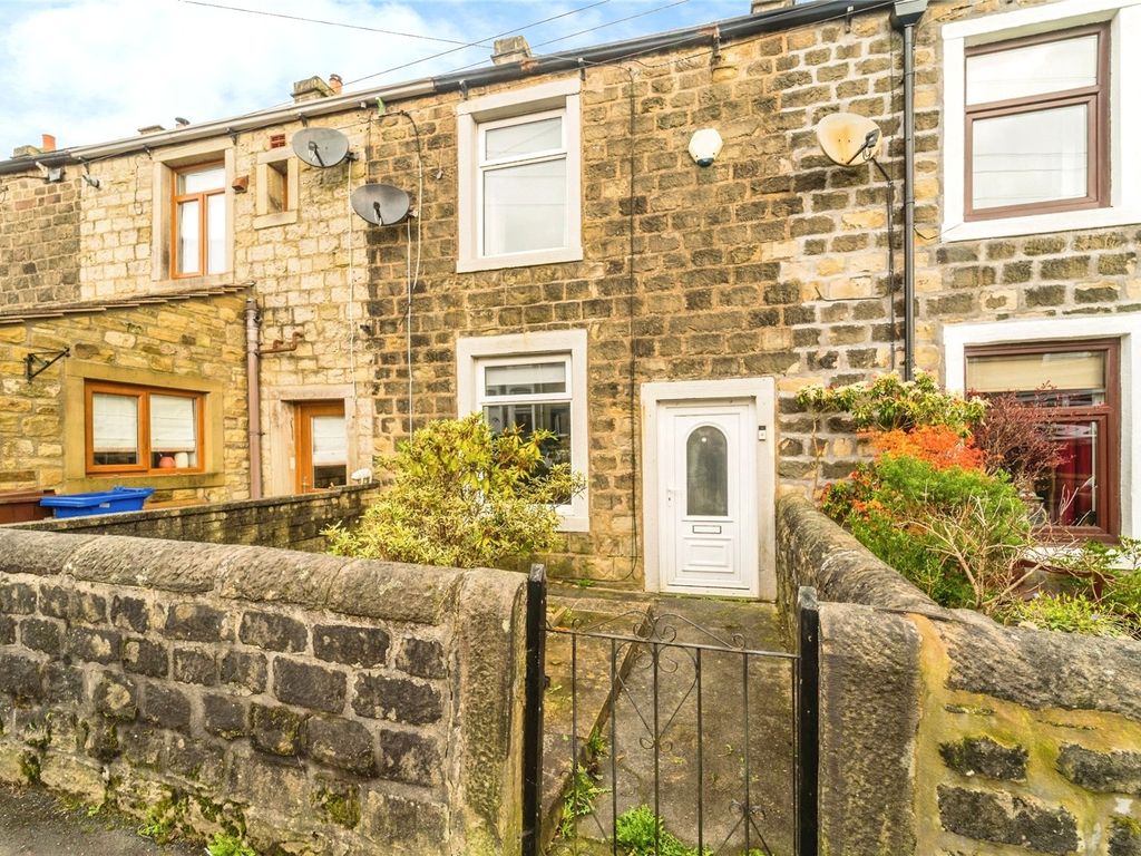 2 bed terraced house for sale in Chapel Street, Barnoldswick