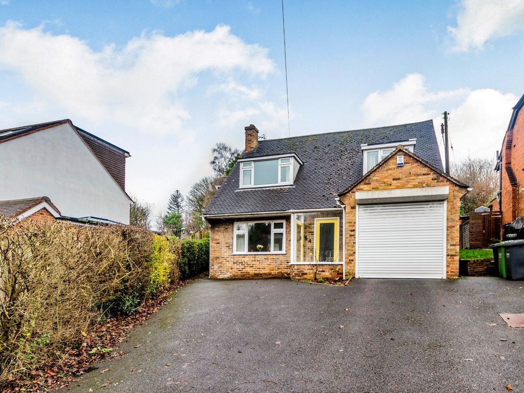 4 bed detached house for sale in Station Road, Amersham HP7, £795,000