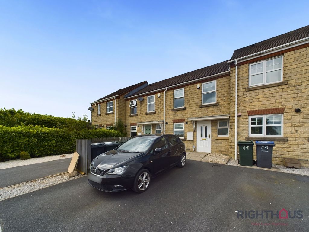 2 bed terraced house for sale in Braine Croft, Bradford BD6, £140,000