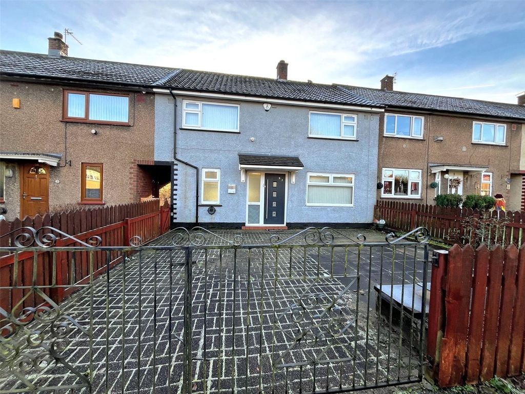 3 bed terraced house for sale in Oban Drive, Blackburn, Lancashire BB1
