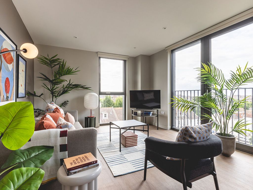 2 bed flat to rent in Hove Gardens House, Ethel Street, Hove BN3, £