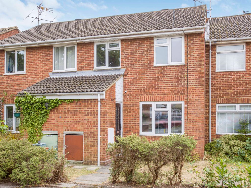 3 bed terraced house for sale in Lords Wood, Welwyn Garden City AL7