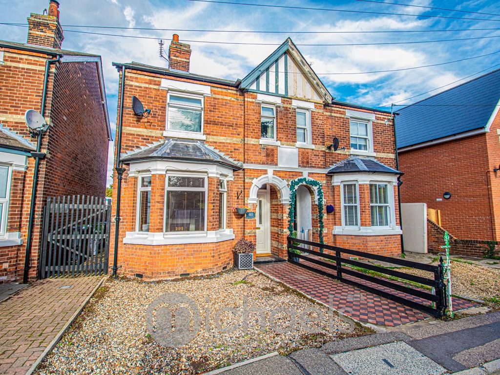 3 bed semidetached house for sale in Kings Road, Halstead CO9 Zoopla