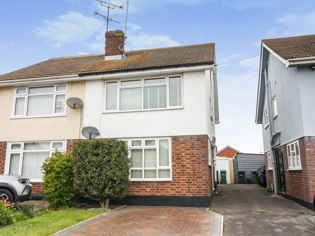 2 bed semidetached house to rent in Stourton Road, Witham CM8 Zoopla