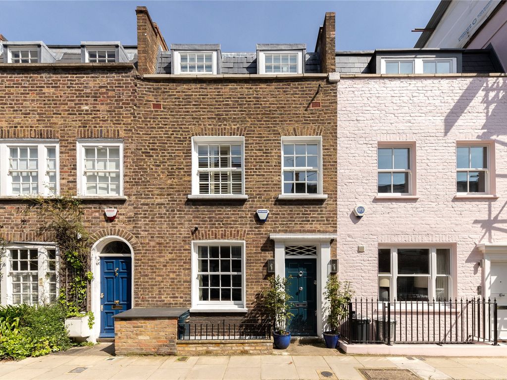 3 bed terraced house for sale in Godfrey Street, Chelsea, London SW3