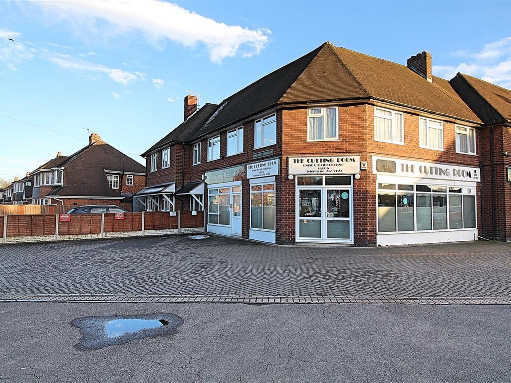 4 bed property for sale in Manor Park Road, Castle Bromwich, Birmingham