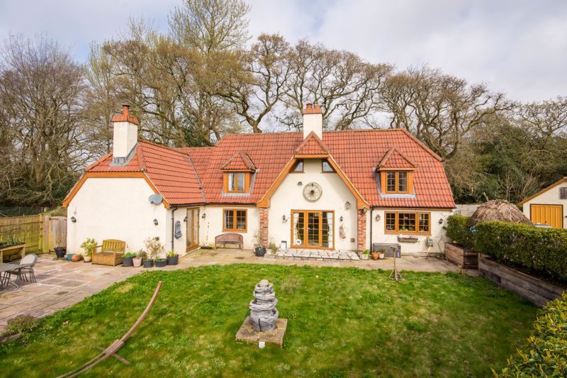 4 bed detached house for sale in North Bestwall Road, Wareham BH20, £