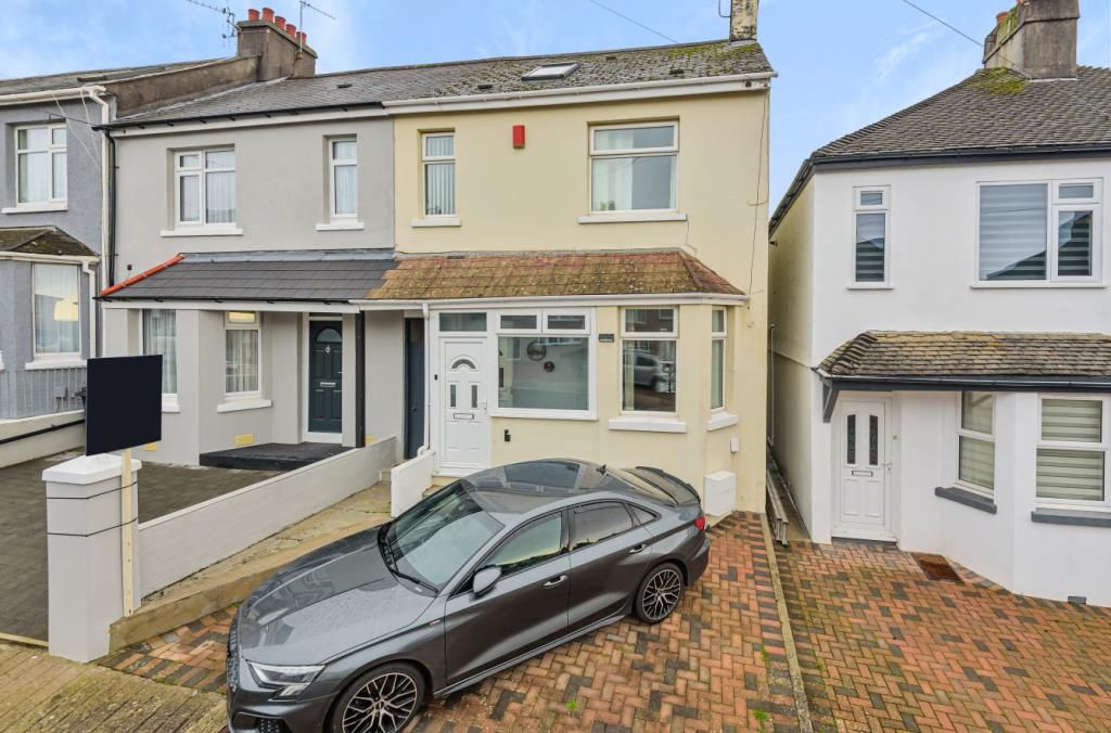 3 bed end terrace house for sale in Oakcroft Road, Plymouth, Devon PL2