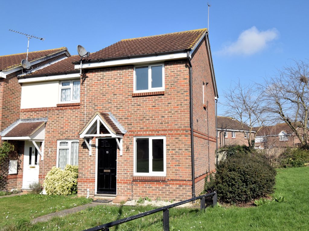 2 bed end terrace house for sale in Keyes Close, Shoeburyness, SouthendOnSea SS3, £285,000