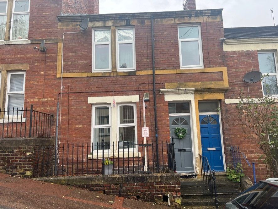 2 bed flat for sale in 114 Howe Street, Gateshead, Tyne And Wear NE8, £