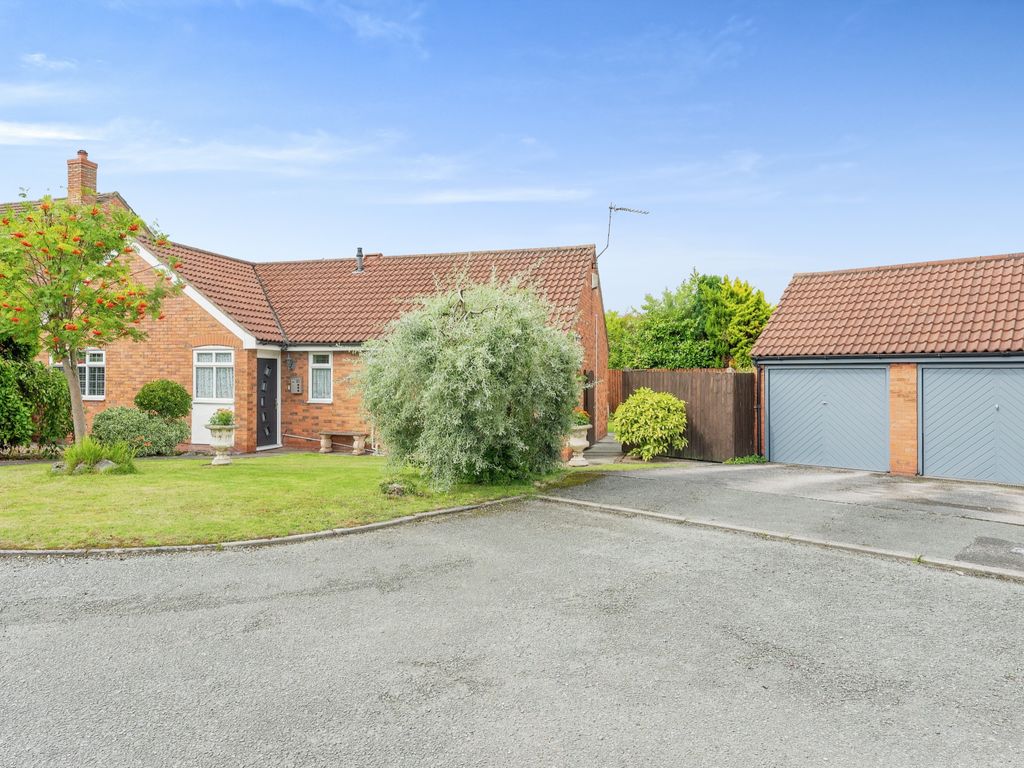 3 bed bungalow for sale in Aspen Close, Great Sutton, Ellesmere Port