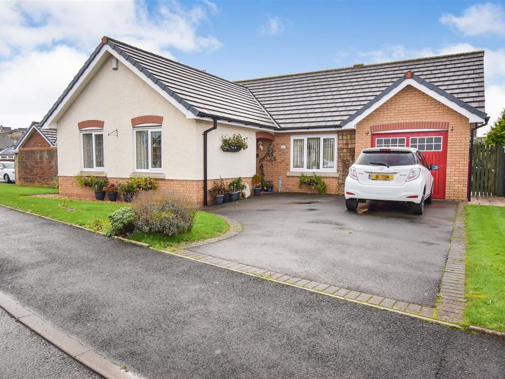 3 bed detached bungalow for sale in The Beeches, Maryport CA15, £