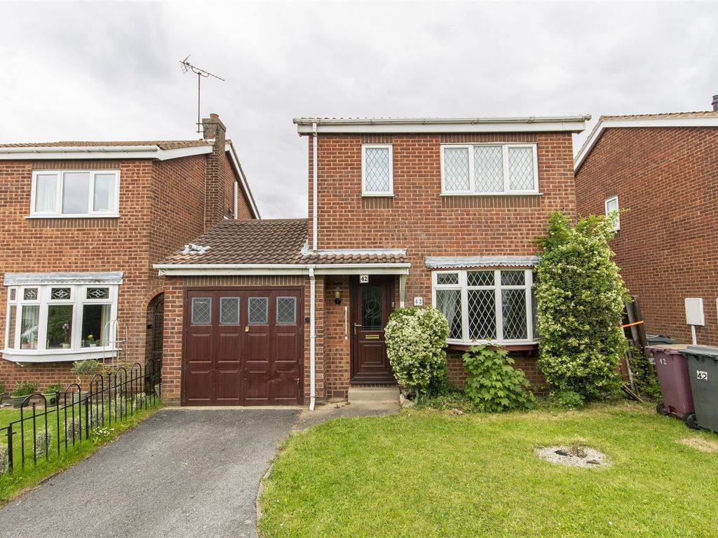 3 bed detached house for sale in Sycamore Close, Bolsover, Chesterfield