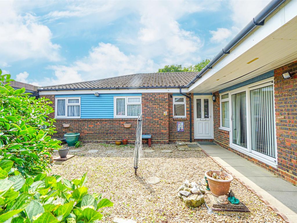 2 bed semidetached house for sale in Lincoln Close, St. LeonardsOn