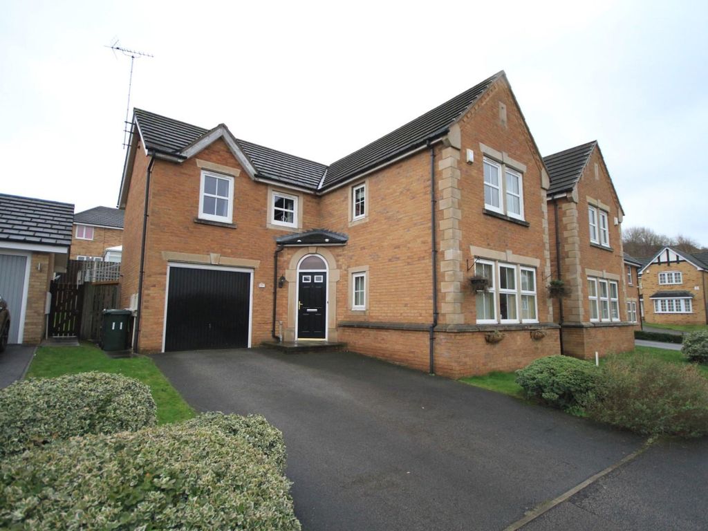 4 bed detached house for sale in Calderwood Close, Wrose, Shipley BD18