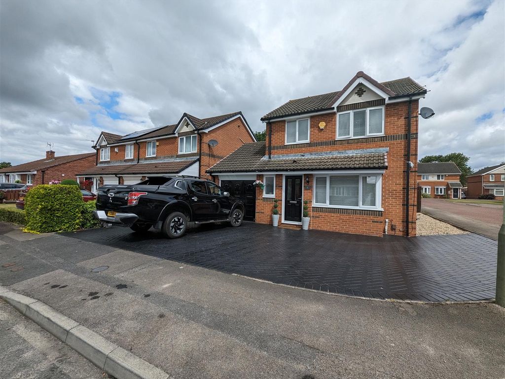 3 bed detached house for sale in Violet Grove, Darlington DL1 Zoopla