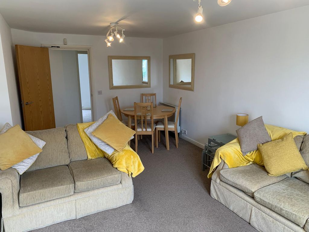 2 bed flat to rent in Messina House, Vellacott Close, Cardiff CF10 Zoopla