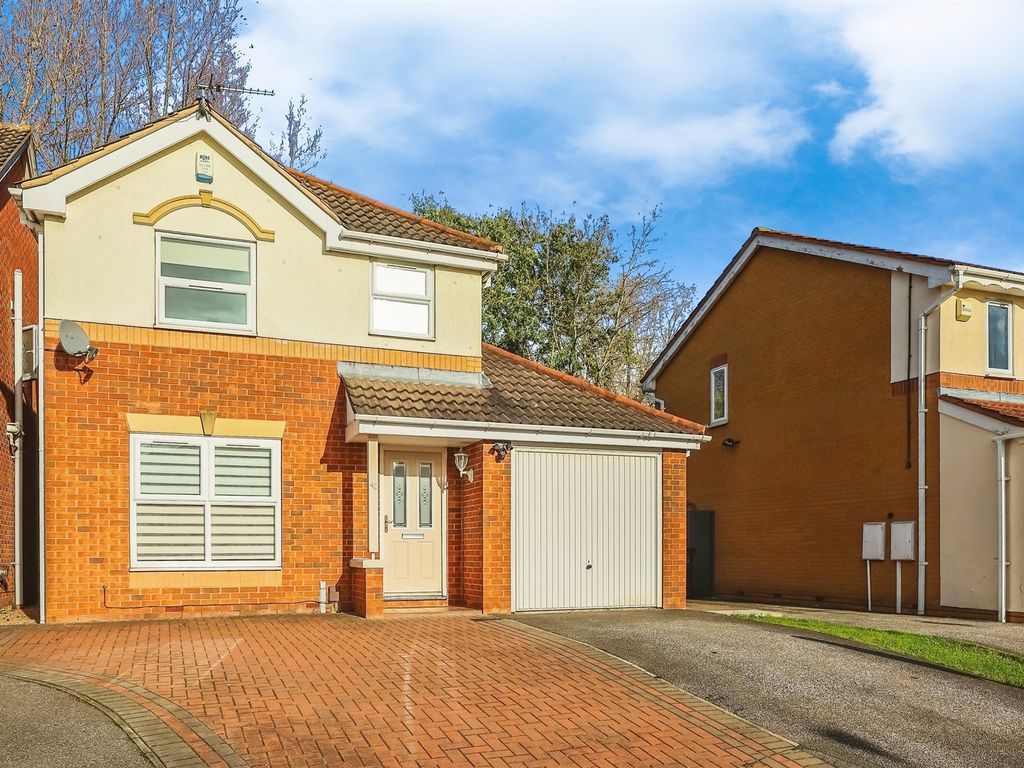 3 bed detached house for sale in Malthouse Road, Ilkeston DE7, £270,000