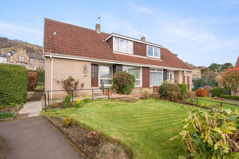 3 bed semidetached house for sale in Greenmount Road South