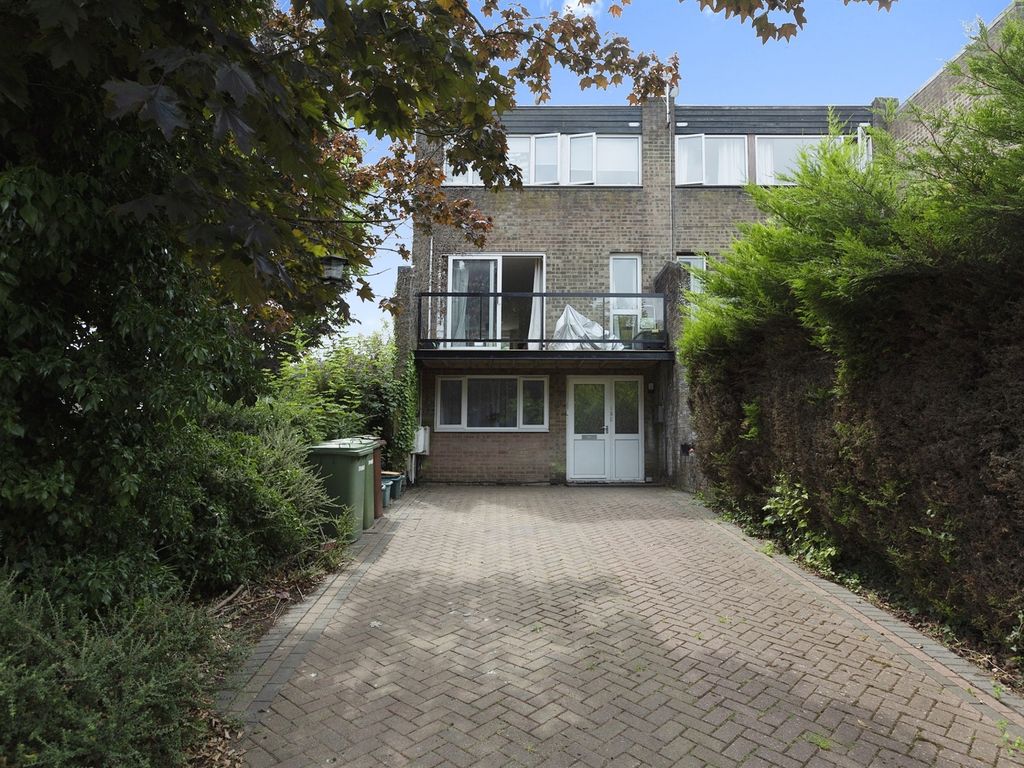 1 bed flat for sale in Tudor Court, Tunbridge Wells TN2 Zoopla