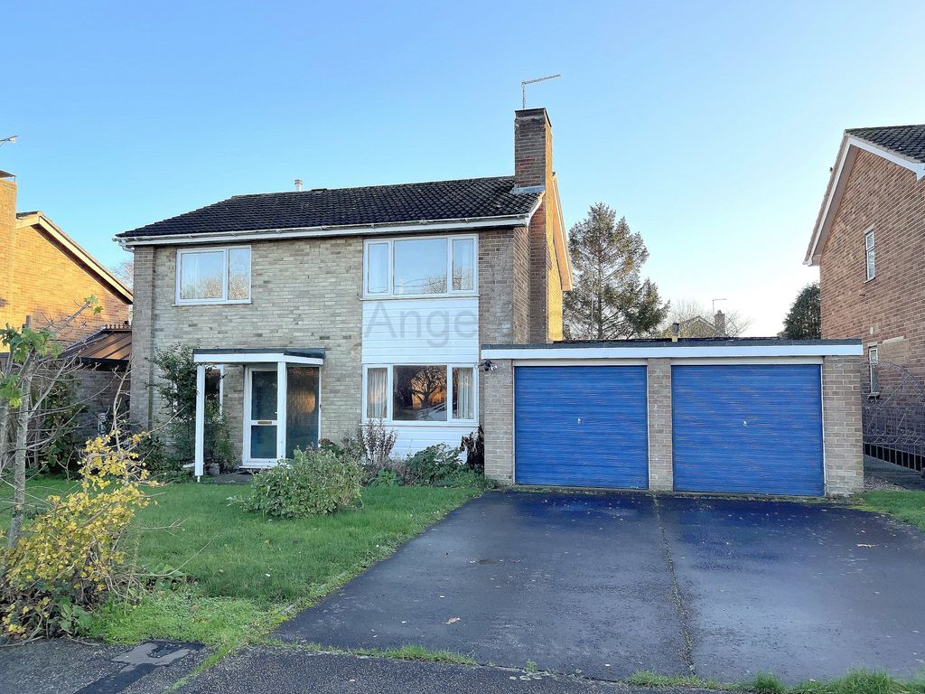 4 bed detached house for sale in Church Lane, Lowestoft NR32 Zoopla
