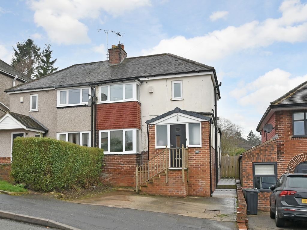3 bed semidetached house for sale in Hallowes Rise, Dronfield
