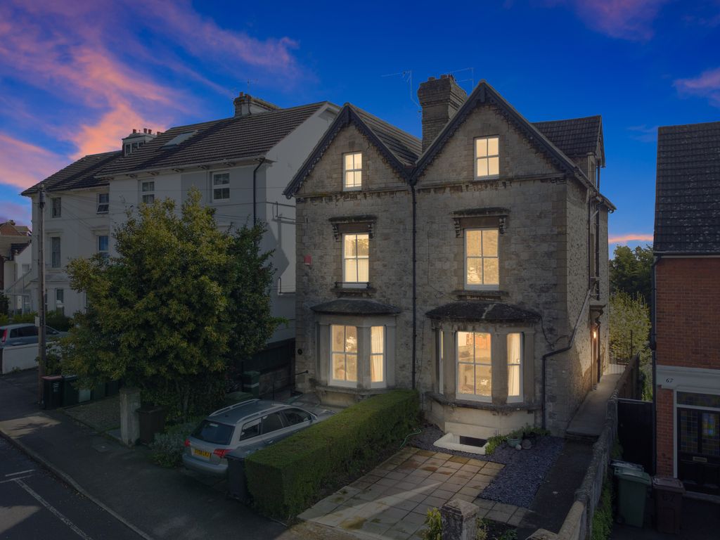 4 bed semidetached house for sale in Bower Mount Road, Maidstone, Kent ME16 Zoopla