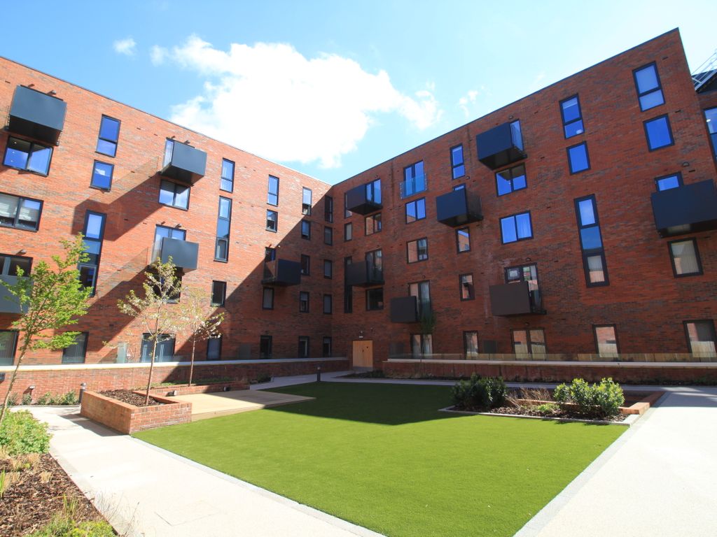 1 bed flat to rent in Moreton House, Jewellery Quarter, Birmingham B1