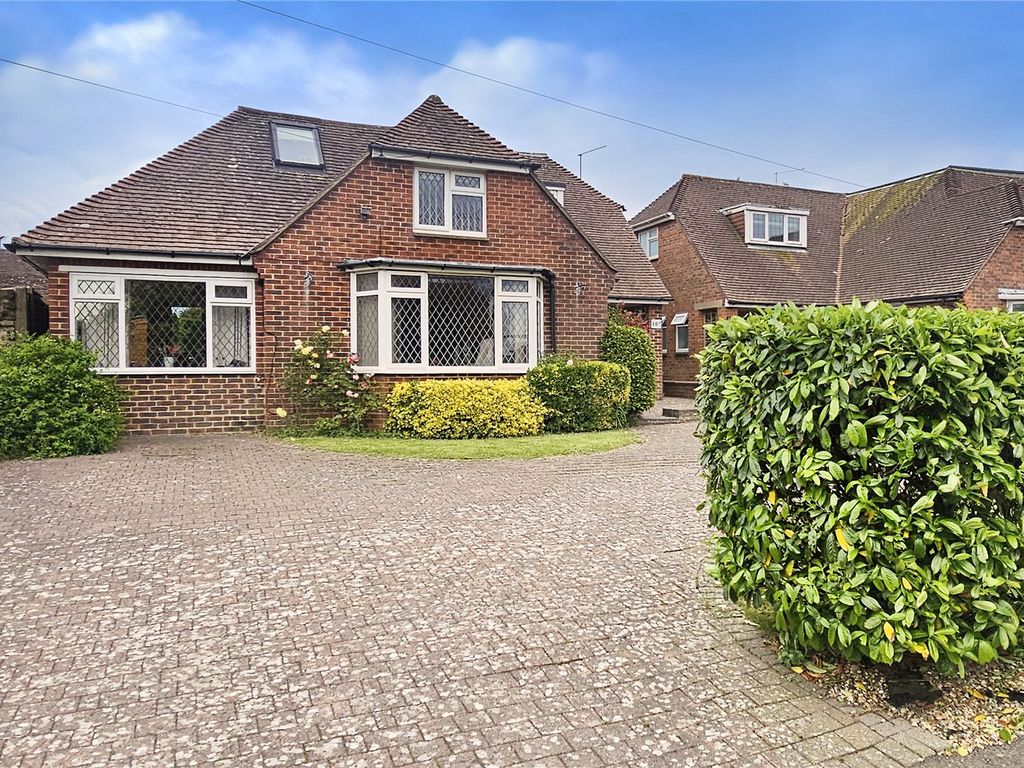 3 bed bungalow for sale in Sea Lane, Rustington, West Sussex BN16, £