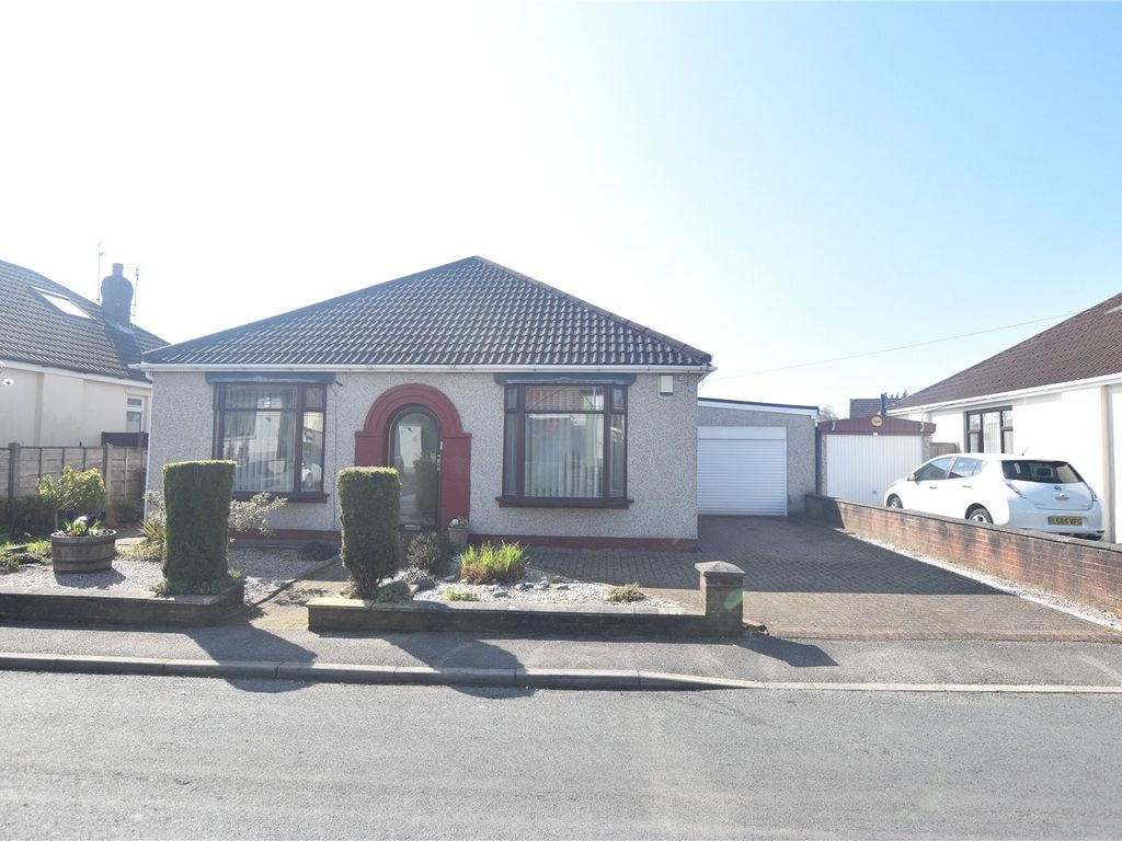 3 bed detached bungalow for sale in Ash Walk, Alkrington, Middleton