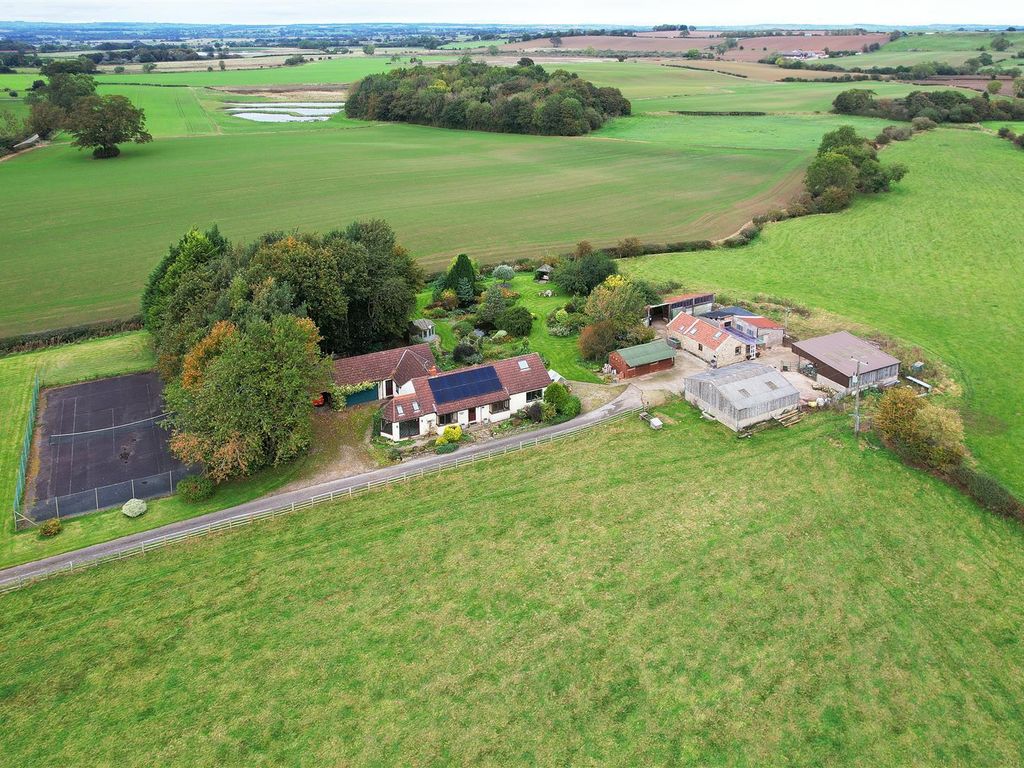 4 bed country house for sale in Dalton, Richmond DL11, £950,000 Zoopla