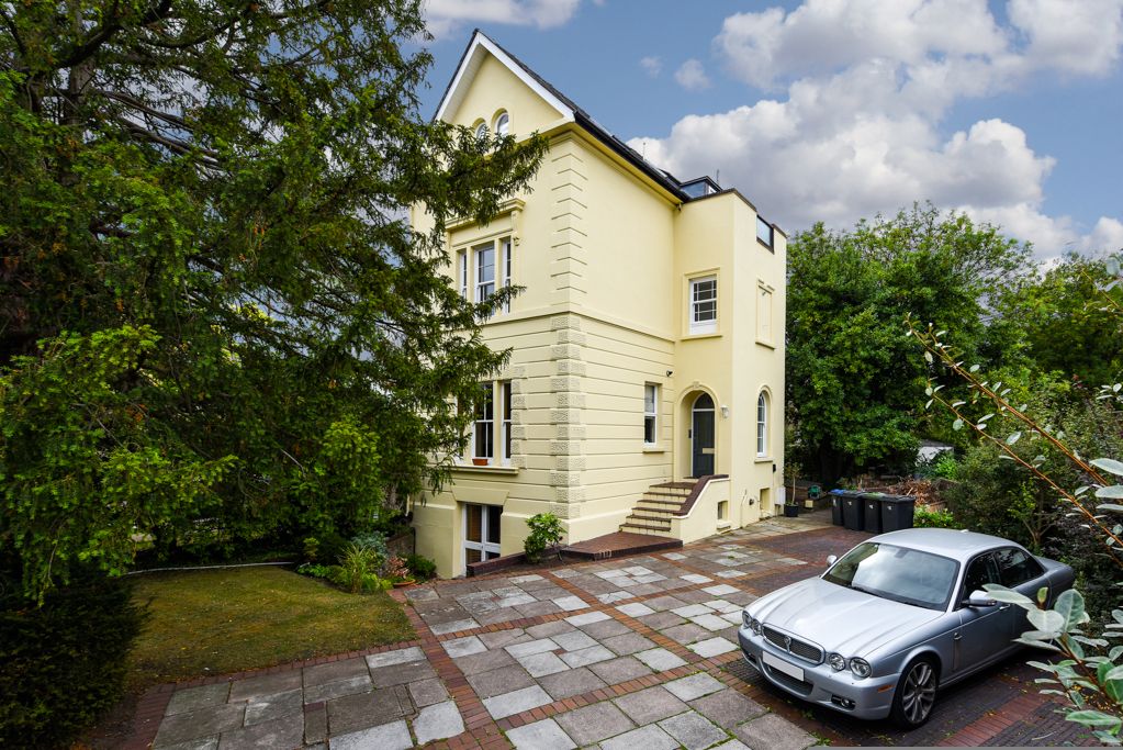 2 bed flat for sale in Berrylands Road, Berrylands, Surbiton KT5 Zoopla