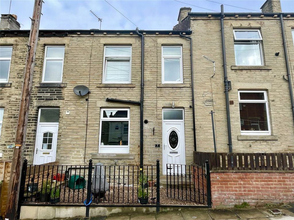 2 bed terraced house for sale in Peel Street, Heckmondwike, West