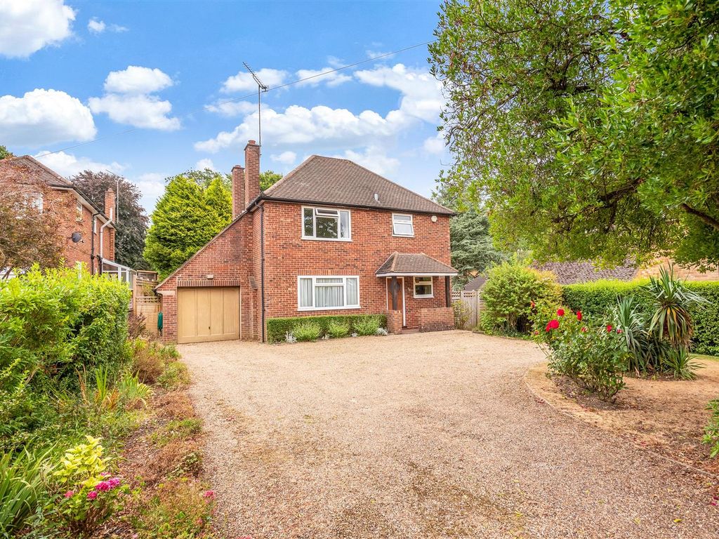 3 bed detached house for sale in Bradbourne Park Road, Sevenoaks TN13