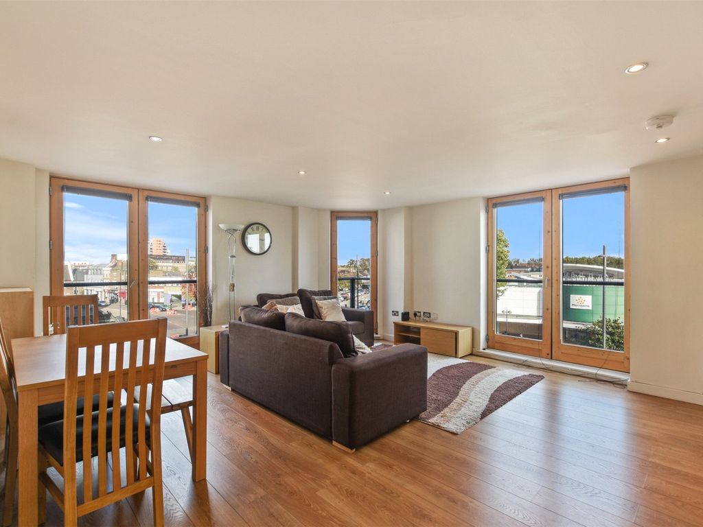 2 bed flat to rent in The Grove, Stratford, London E15 Zoopla