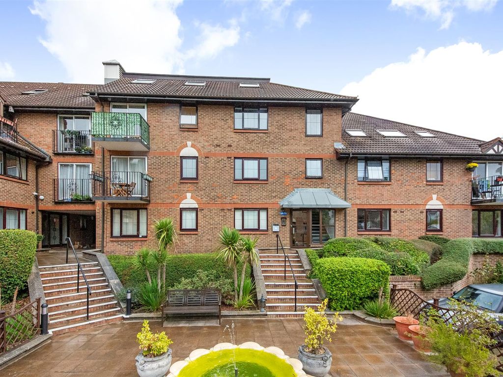 3 bed flat for sale in Lansdowne Road, Purley CR8, £350,000 Zoopla
