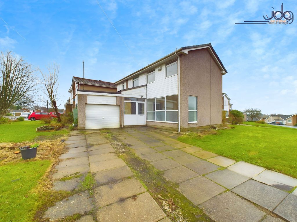 4 bed detached house for sale in Kempton Road, Lancaster LA1, £375,000