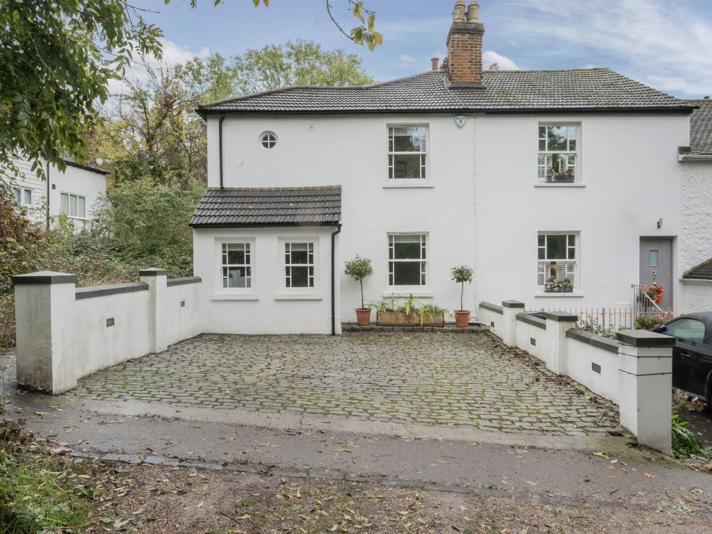 3 bed semidetached house for sale in Old Hill, Chislehurst BR7, £