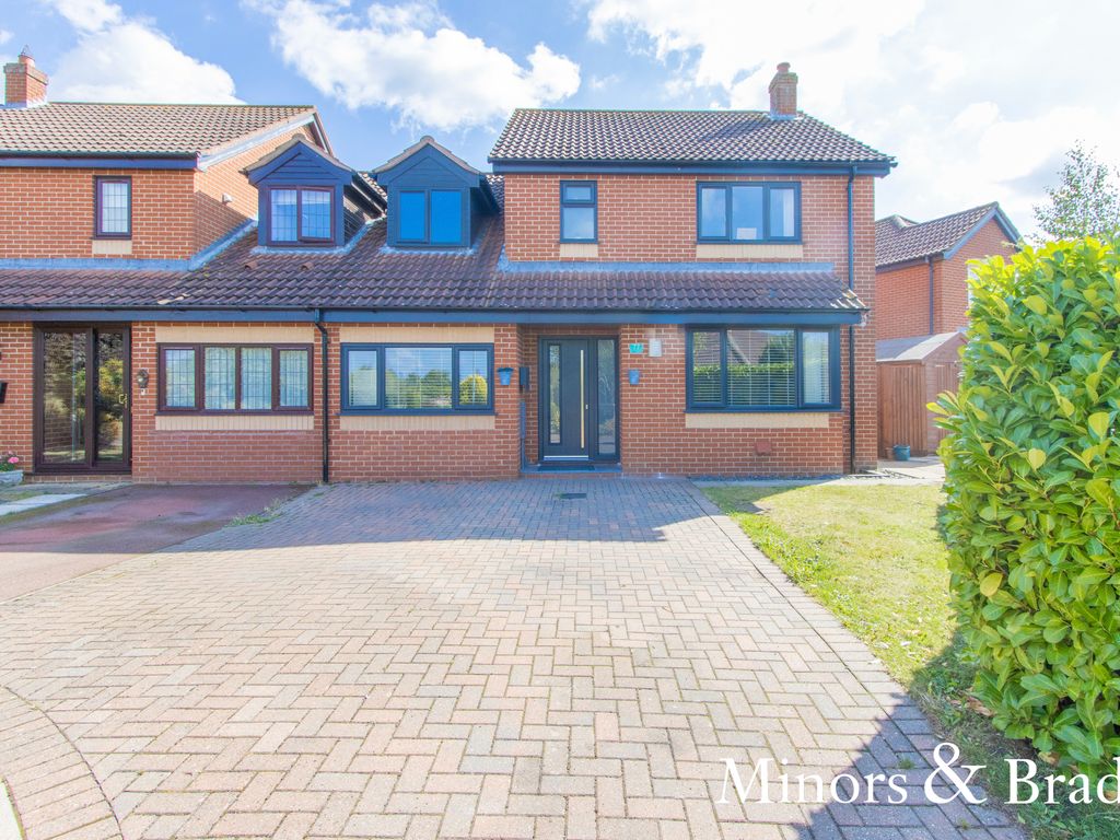 3 bed link-detached house for sale in Howard Way, Aylsham, Norwich NR11 ...