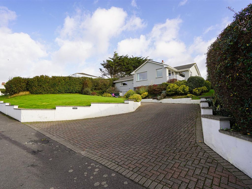 4 bed detached house to rent in Churchill Way, Appledore, Bideford EX39, £2,250 pcm Zoopla
