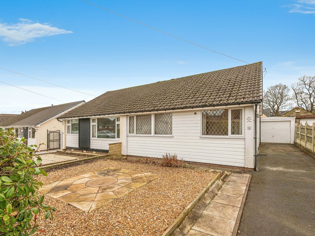 2 bed bungalow for sale in Rydings Drive, Brighouse HD6, £220,000 Zoopla