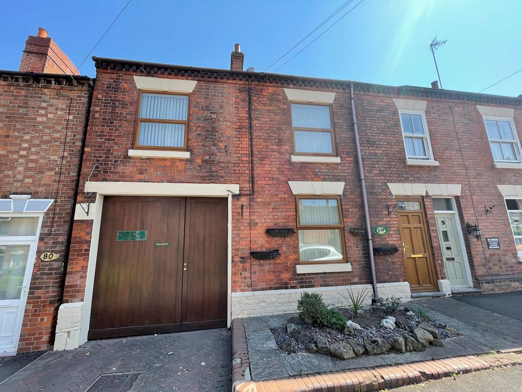 6 bed semidetached house for sale in Spring Terrace Road, BurtonOn