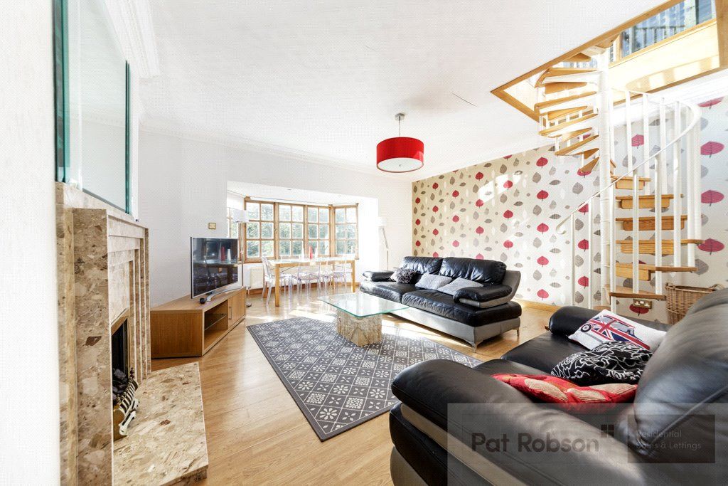 3 bed flat to rent in The Grove (Flat 3), Gosforth, Newcastle Upon Tyne