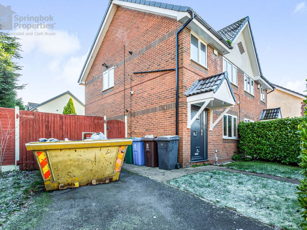 Averon Rise, Oldham, Lancashire OL1  