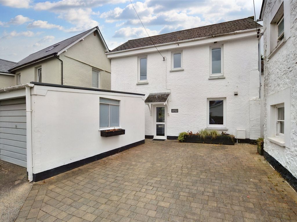 2 bed semidetached house to rent in Hind Street, Bovey Tracey, Newton