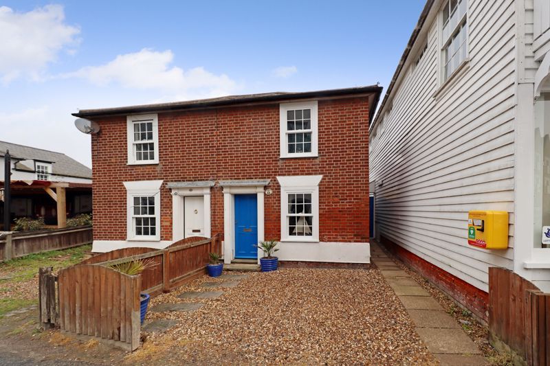 2 bed property for sale in Waterside, Brightlingsea, Colchester CO7