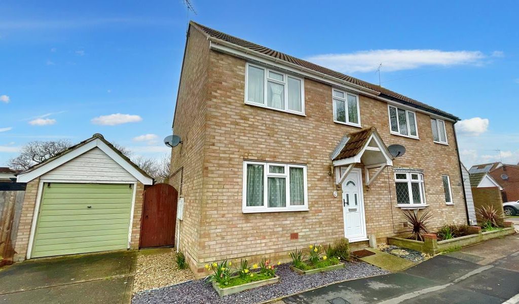 3 bed property to rent in Mede Way, Wivenhoe, Colchester CO7 Zoopla