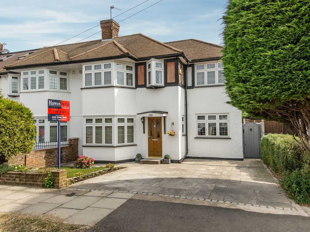 4 bed end terrace house for sale in Aragon Road, Morden, Surrey SM4