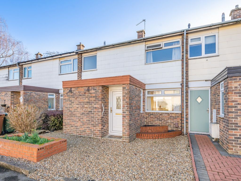 3 bed terraced house for sale in Woodbine Lane, Worcester Park KT4, £