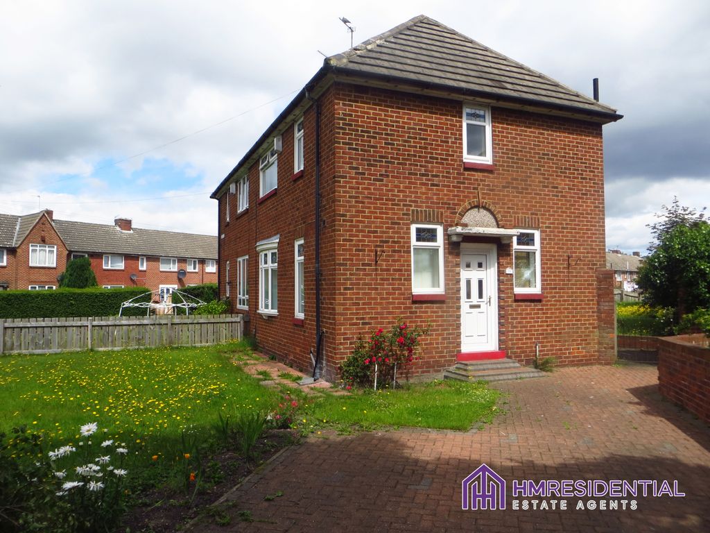 3 bed semidetached house for sale in Cedar Road, Fenham, Newcastle